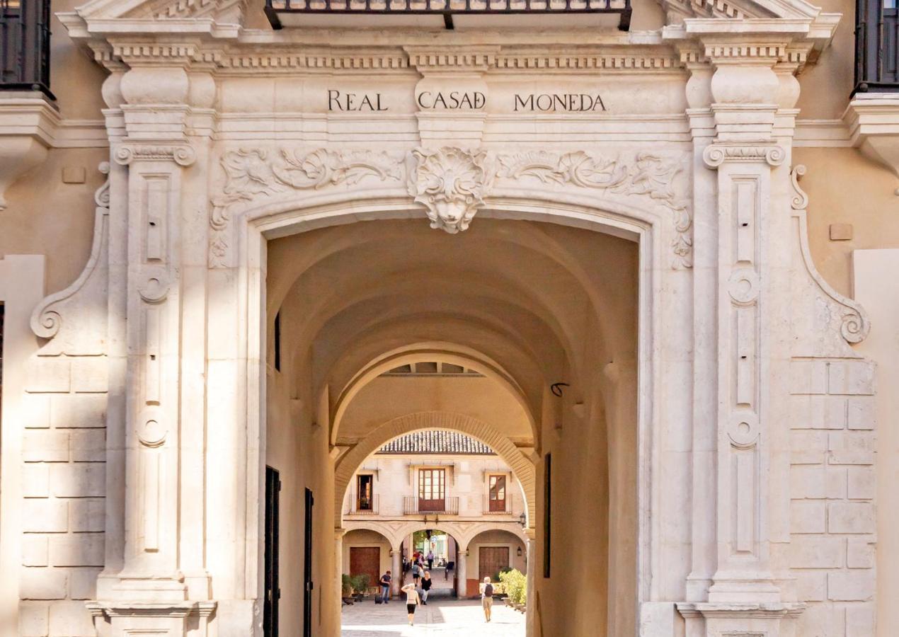 Casa De La Moneda Residences Sevilla Exterior photo