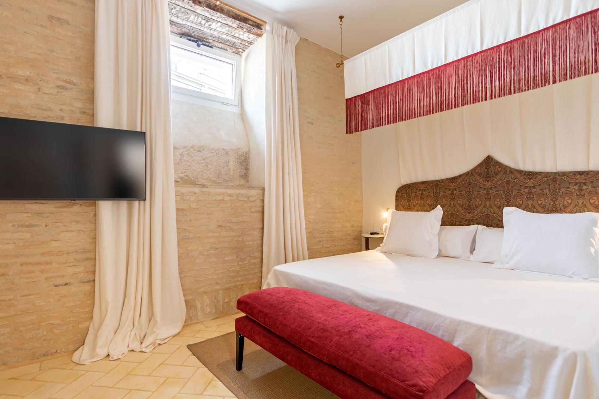 Casa De La Moneda Residences Sevilla Room photo